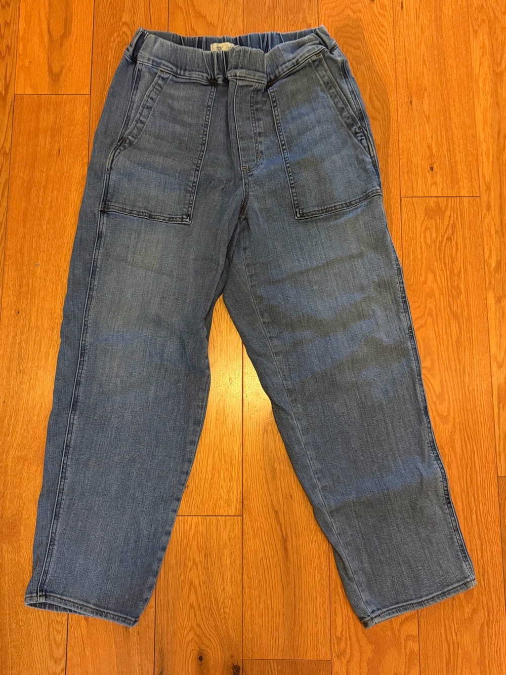 Madewell Women's Relaxed Denim Tapered Jeans in Blue